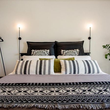 A & B Minimal Suite With Sea View In Argostoli المظهر الخارجي الصورة