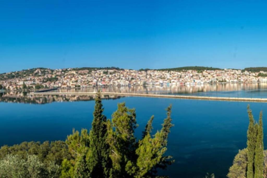 A & B Minimal Suite With Sea View In Argostoli المظهر الخارجي الصورة