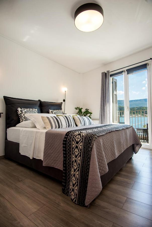 A & B Minimal Suite With Sea View In Argostoli المظهر الخارجي الصورة