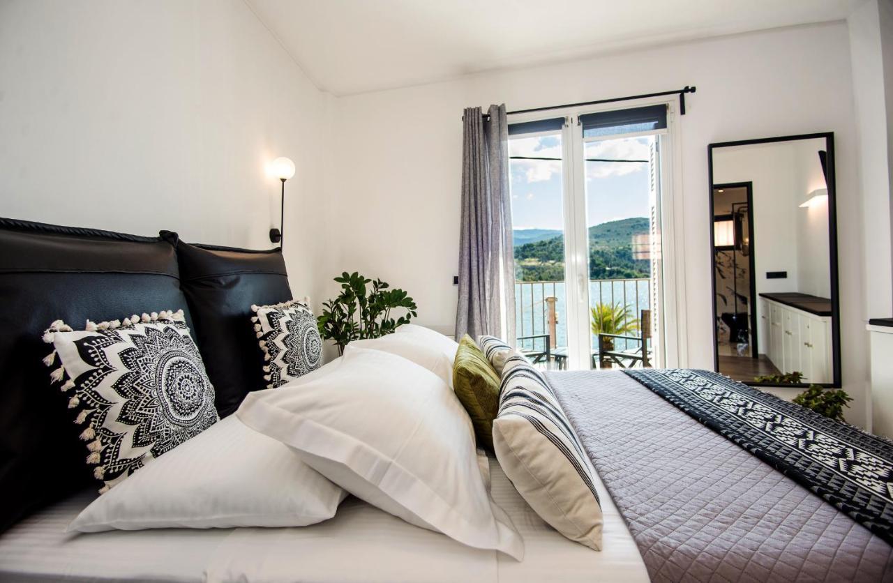 A & B Minimal Suite With Sea View In Argostoli المظهر الخارجي الصورة