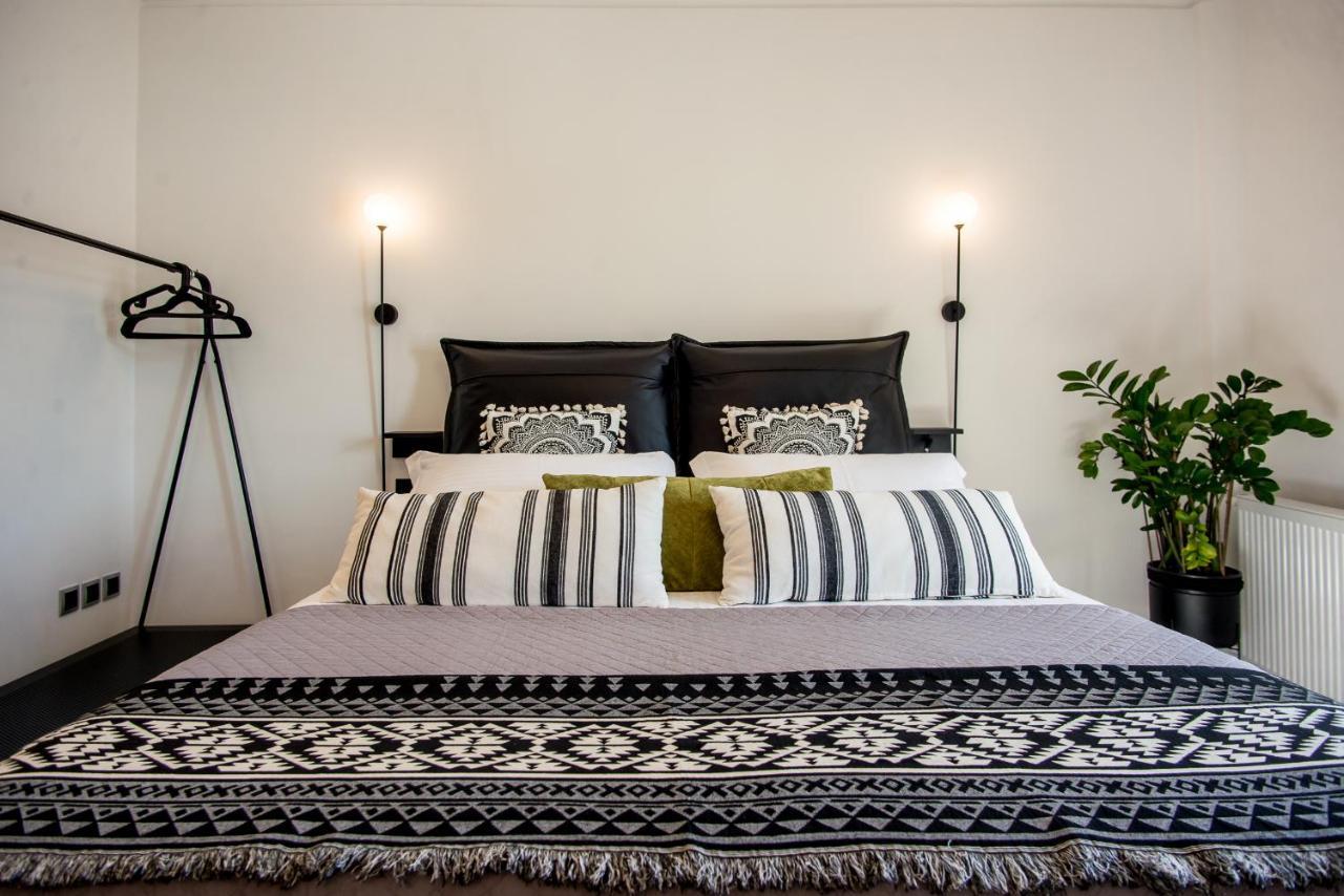 A & B Minimal Suite With Sea View In Argostoli المظهر الخارجي الصورة