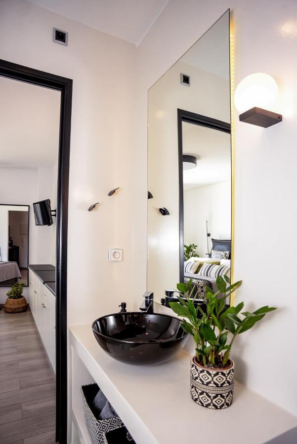 A & B Minimal Suite With Sea View In Argostoli المظهر الخارجي الصورة