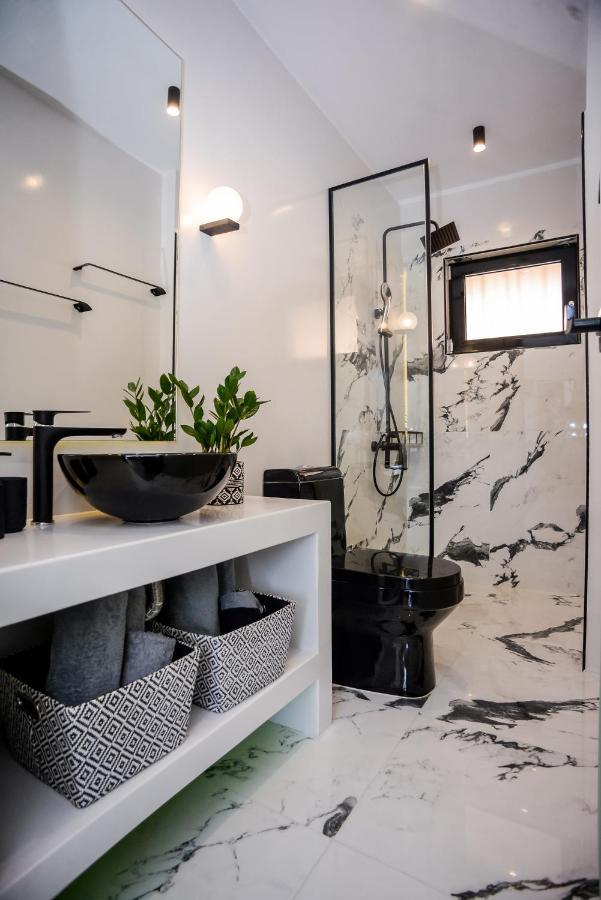 A & B Minimal Suite With Sea View In Argostoli المظهر الخارجي الصورة